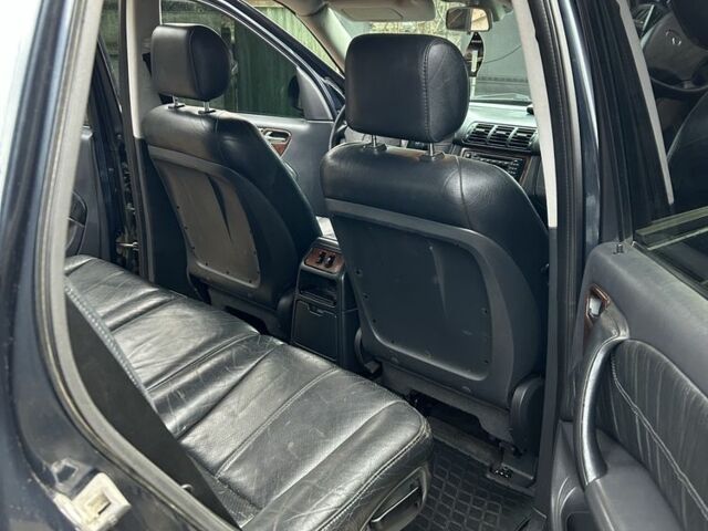 Синій Мерседес МЛ 320, об'ємом двигуна 3.2 л та пробігом 280 тис. км за 5499 $, фото 6 на Automoto.ua