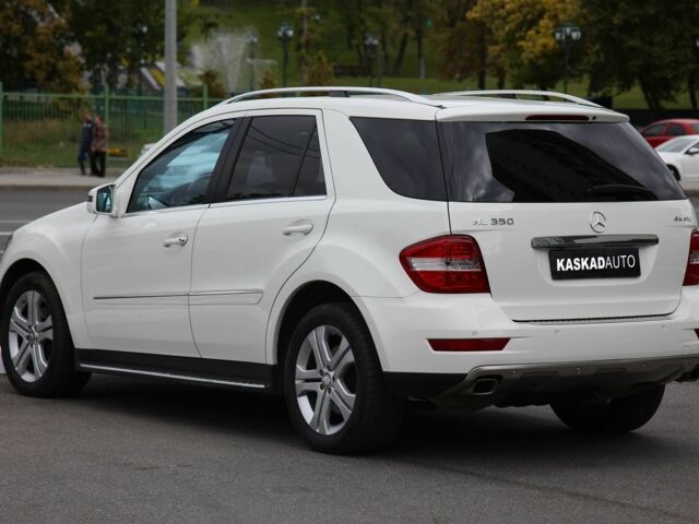 Білий Мерседес МЛ 350, об'ємом двигуна 3.5 л та пробігом 30 тис. км за 23999 $, фото 3 на Automoto.ua