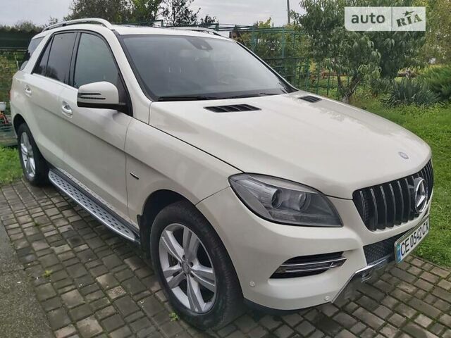 Білий Мерседес МЛ 350, об'ємом двигуна 3 л та пробігом 198 тис. км за 23000 $, фото 3 на Automoto.ua