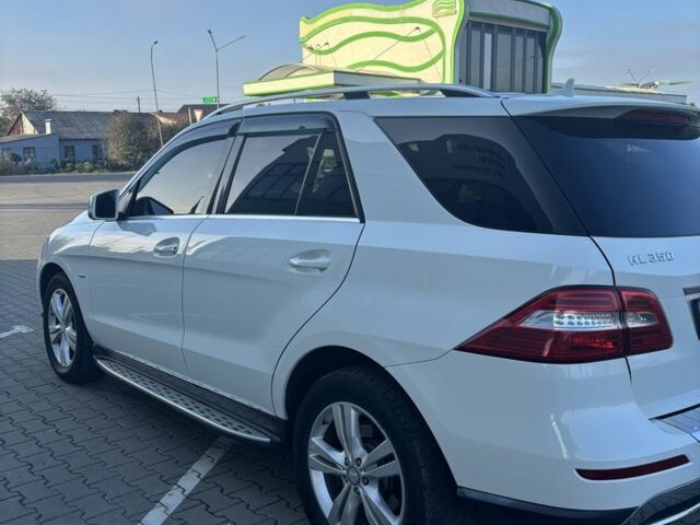 Білий Мерседес МЛ 350, об'ємом двигуна 3.5 л та пробігом 195 тис. км за 18000 $, фото 5 на Automoto.ua