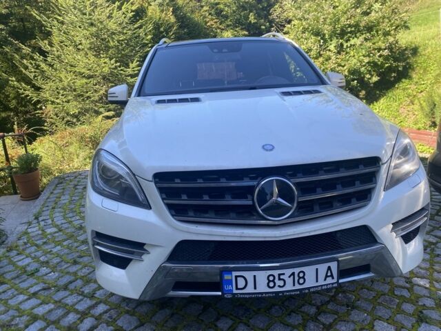 Мерседес МЛ 350 2013 у Вінниці на Automoto.ua Білий Мерседес МЛ 350, об'ємом двигуна 3 л та пробігом 240 тис. км за 21523 $, фото 1 на Automoto.ua