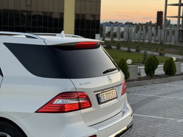 Білий Мерседес МЛ 350, об'ємом двигуна 3 л та пробігом 197 тис. км за 28000 $, фото 9 на Automoto.ua