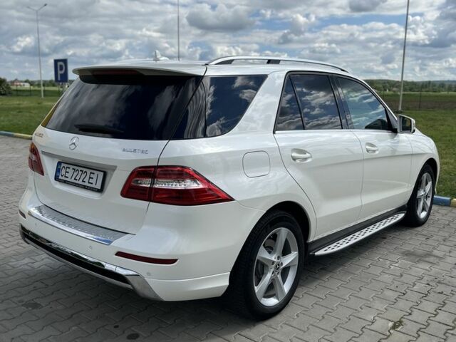 Білий Мерседес МЛ 350, об'ємом двигуна 3 л та пробігом 197 тис. км за 28000 $, фото 23 на Automoto.ua