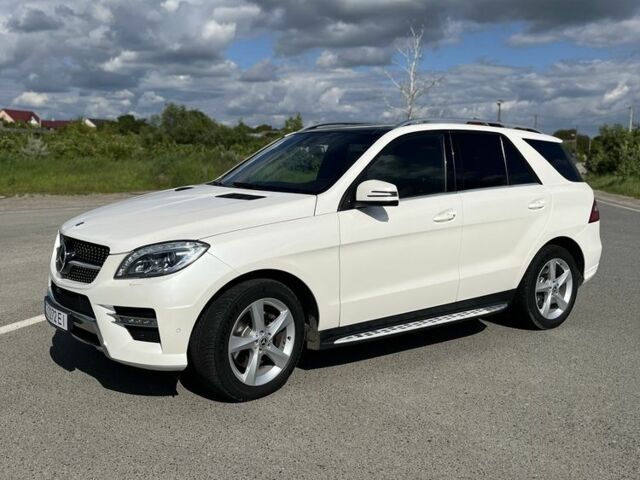 Білий Мерседес МЛ 350, об'ємом двигуна 3 л та пробігом 197 тис. км за 28000 $, фото 22 на Automoto.ua