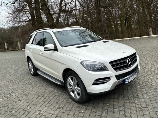 Белый Мерседес МЛ 350, объемом двигателя 3 л и пробегом 131 тыс. км за 22700 $, фото 2 на Automoto.ua