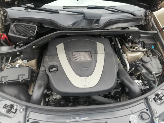 Бежевый Мерседес МЛ 350, объемом двигателя 3.5 л и пробегом 106 тыс. км за 13500 $, фото 17 на Automoto.ua