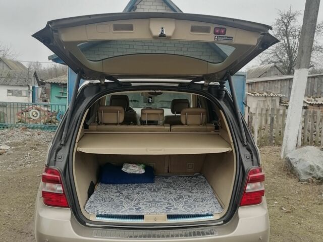 Бежевый Мерседес МЛ 350, объемом двигателя 3.5 л и пробегом 106 тыс. км за 13500 $, фото 8 на Automoto.ua