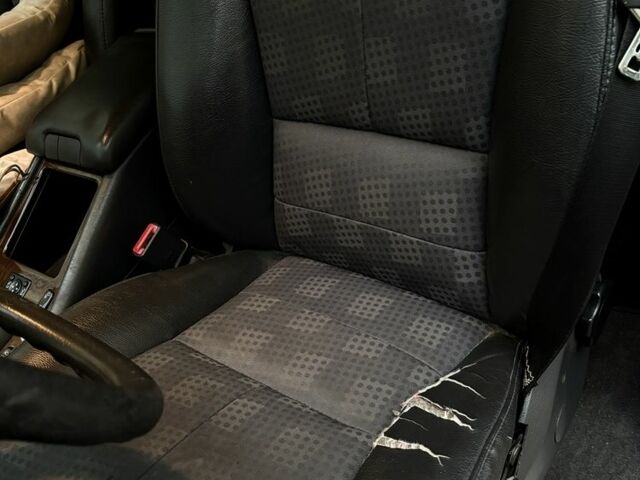 Черный Мерседес МЛ 350, объемом двигателя 3.5 л и пробегом 230 тыс. км за 6700 $, фото 5 на Automoto.ua