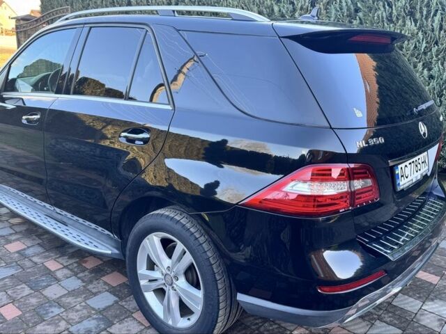 Чорний Мерседес МЛ 350, об'ємом двигуна 3 л та пробігом 184 тис. км за 18900 $, фото 3 на Automoto.ua