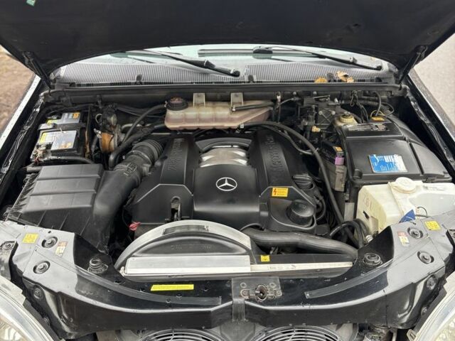 Черный Мерседес МЛ 350, объемом двигателя 3.7 л и пробегом 270 тыс. км за 8999 $, фото 11 на Automoto.ua