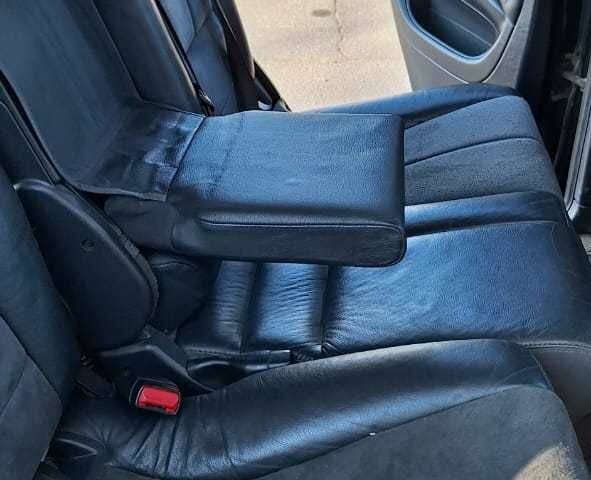 Черный Мерседес МЛ 350, объемом двигателя 3.7 л и пробегом 325 тыс. км за 5555 $, фото 20 на Automoto.ua