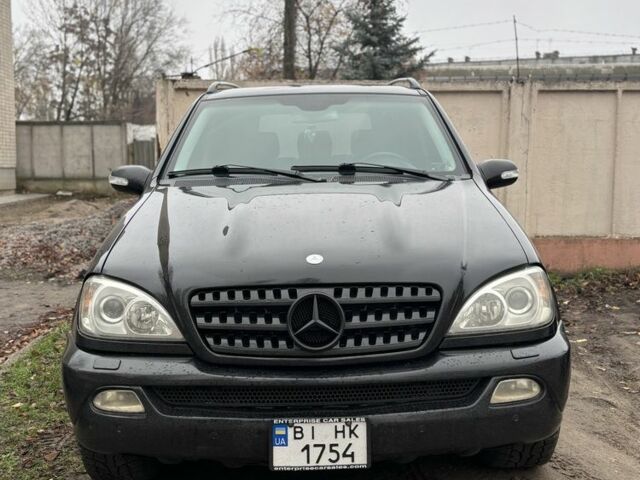 Черный Мерседес МЛ 350, объемом двигателя 3.7 л и пробегом 270 тыс. км за 8999 $, фото 6 на Automoto.ua