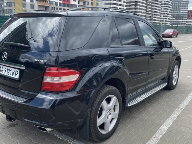 Черный Мерседес МЛ 350, объемом двигателя 3.5 л и пробегом 270 тыс. км за 8500 $, фото 3 на Automoto.ua