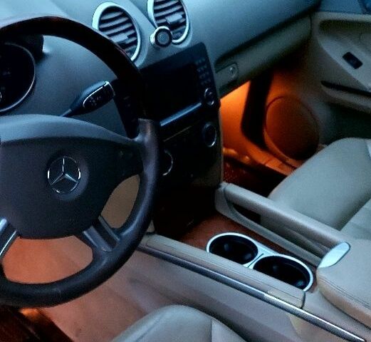 Чорний Мерседес МЛ 350, об'ємом двигуна 3.5 л та пробігом 310 тис. км за 9900 $, фото 18 на Automoto.ua