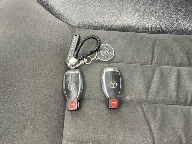 Черный Мерседес МЛ 350, объемом двигателя 3.5 л и пробегом 2 тыс. км за 10200 $, фото 12 на Automoto.ua