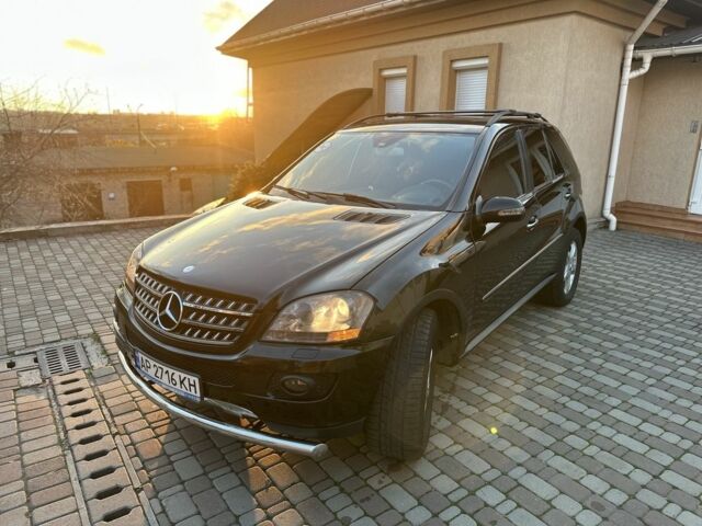 Чорний Мерседес МЛ 350, об'ємом двигуна 3.5 л та пробігом 230 тис. км за 7250 $, фото 1 на Automoto.ua