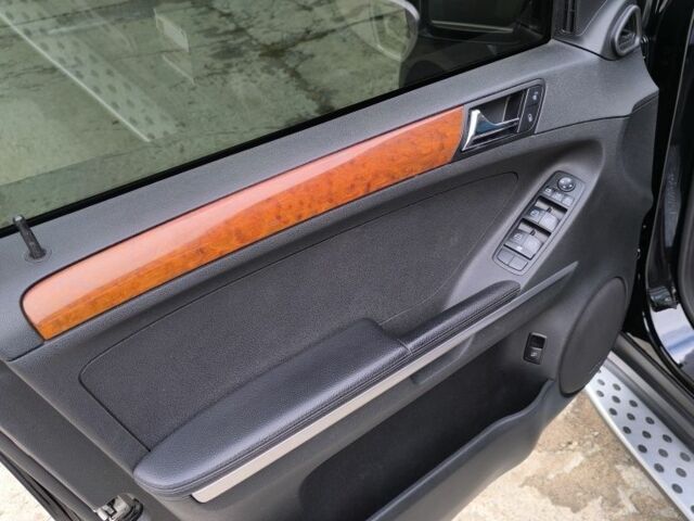 Черный Мерседес МЛ 350, объемом двигателя 3.5 л и пробегом 184 тыс. км за 13900 $, фото 17 на Automoto.ua