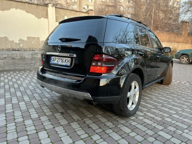 Чорний Мерседес МЛ 350, об'ємом двигуна 3.5 л та пробігом 230 тис. км за 7250 $, фото 4 на Automoto.ua