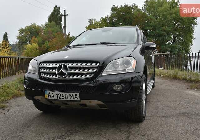 Чорний Мерседес МЛ 350, об'ємом двигуна 3.5 л та пробігом 159 тис. км за 14900 $, фото 5 на Automoto.ua
