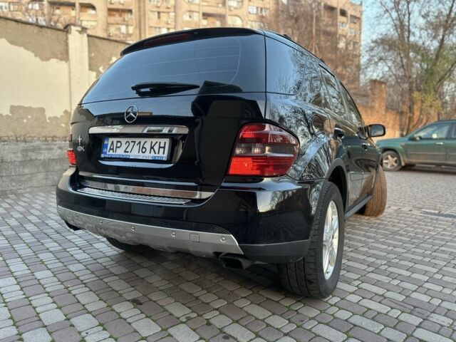 Чорний Мерседес МЛ 350, об'ємом двигуна 3.5 л та пробігом 230 тис. км за 7250 $, фото 3 на Automoto.ua