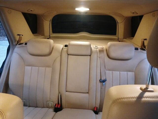 Черный Мерседес МЛ 350, объемом двигателя 3.5 л и пробегом 234 тыс. км за 13500 $, фото 20 на Automoto.ua