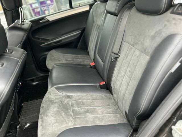 Чорний Мерседес МЛ 350, об'ємом двигуна 3.5 л та пробігом 276 тис. км за 10500 $, фото 10 на Automoto.ua