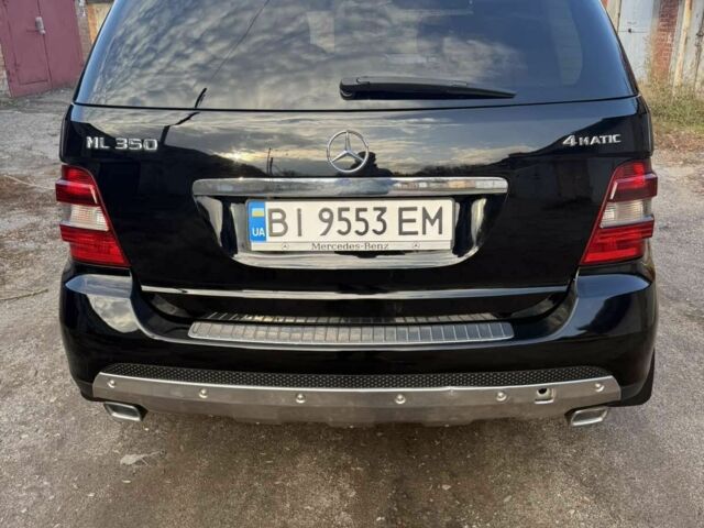 Черный Мерседес МЛ 350, объемом двигателя 3.5 л и пробегом 230 тыс. км за 12800 $, фото 3 на Automoto.ua