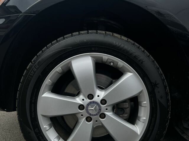 Черный Мерседес МЛ 350, объемом двигателя 3.5 л и пробегом 240 тыс. км за 272 $, фото 6 на Automoto.ua