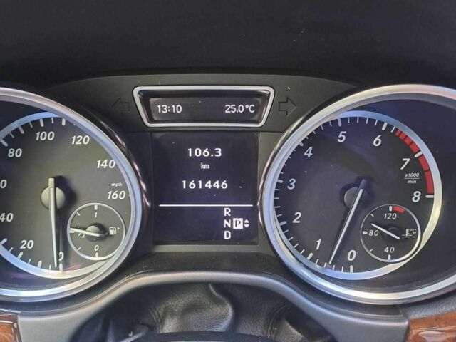 Чорний Мерседес МЛ 350, об'ємом двигуна 3.5 л та пробігом 161 тис. км за 18499 $, фото 4 на Automoto.ua
