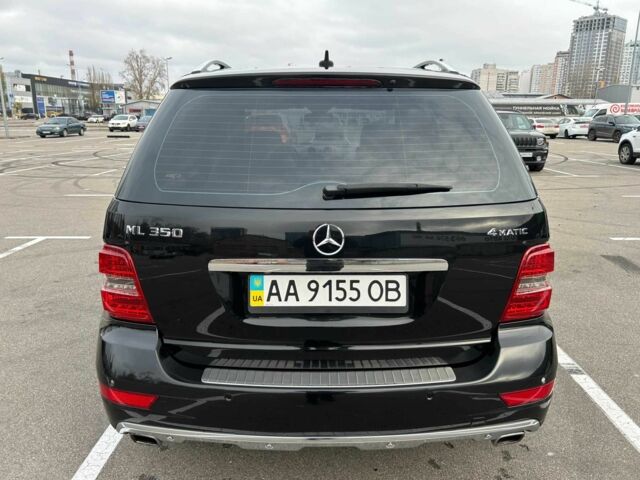 Черный Мерседес МЛ 350, объемом двигателя 3.5 л и пробегом 128 тыс. км за 15200 $, фото 2 на Automoto.ua