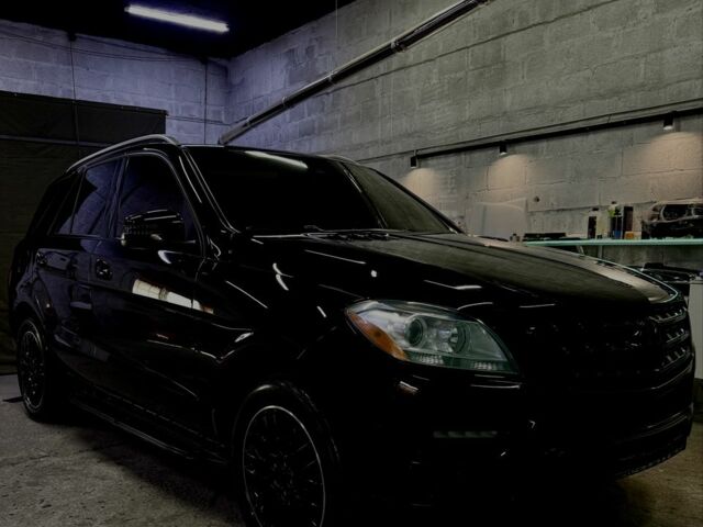 Черный Мерседес МЛ 350, объемом двигателя 3 л и пробегом 260 тыс. км за 15000 $, фото 10 на Automoto.ua