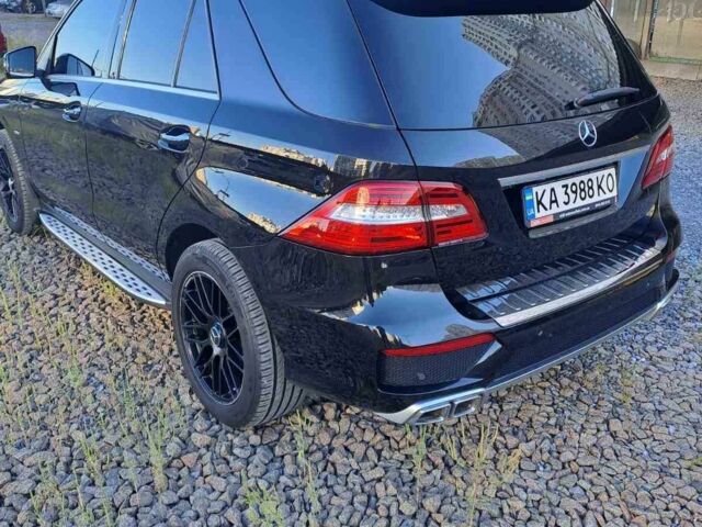 Чорний Мерседес МЛ 350, об'ємом двигуна 3.5 л та пробігом 161 тис. км за 18499 $, фото 1 на Automoto.ua