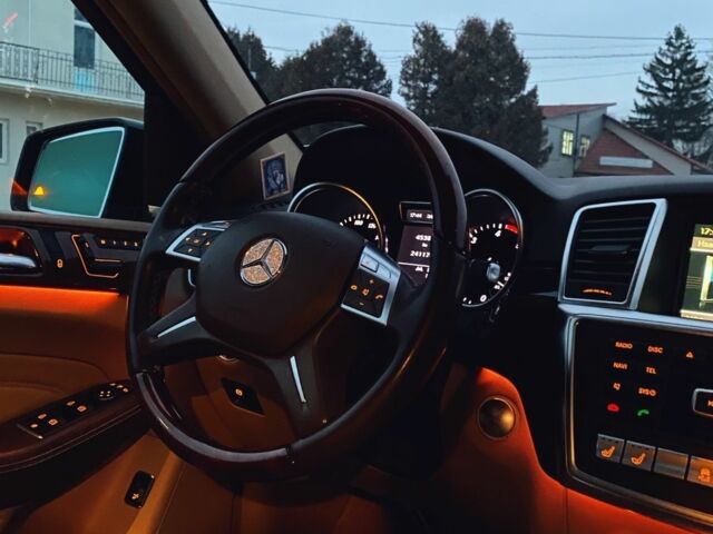 Чорний Мерседес МЛ 350, об'ємом двигуна 3 л та пробігом 2 тис. км за 24500 $, фото 1 на Automoto.ua