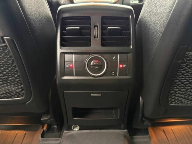 Черный Мерседес МЛ 350, объемом двигателя 3.5 л и пробегом 331 тыс. км за 16950 $, фото 18 на Automoto.ua