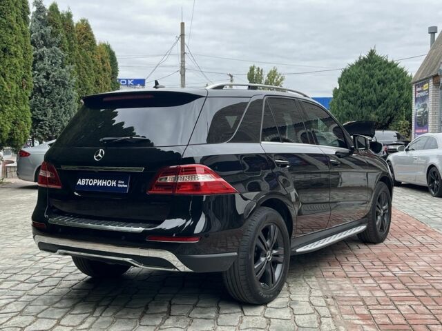 Черный Мерседес МЛ 350, объемом двигателя 3.5 л и пробегом 109 тыс. км за 19800 $, фото 3 на Automoto.ua