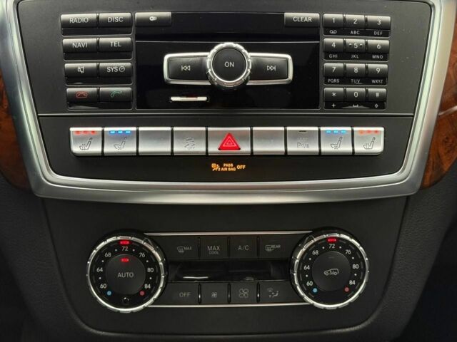 Черный Мерседес МЛ 350, объемом двигателя 3.5 л и пробегом 331 тыс. км за 16950 $, фото 23 на Automoto.ua