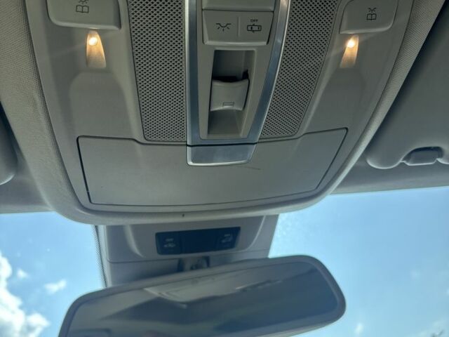 Черный Мерседес МЛ 350, объемом двигателя 3 л и пробегом 350 тыс. км за 29950 $, фото 22 на Automoto.ua