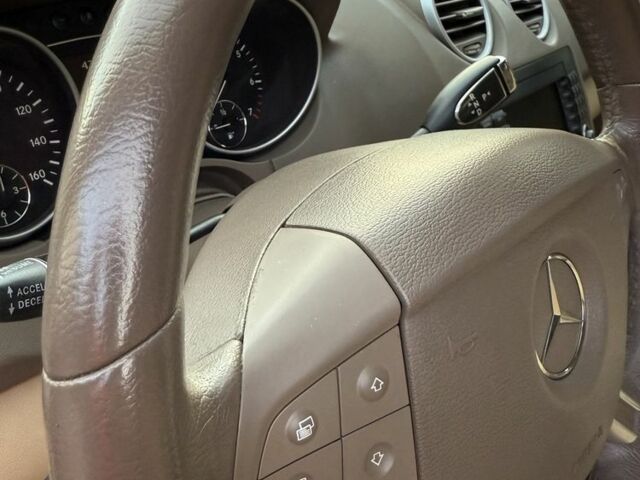 Червоний Мерседес МЛ 350, об'ємом двигуна 3.7 л та пробігом 175 тис. км за 11400 $, фото 15 на Automoto.ua