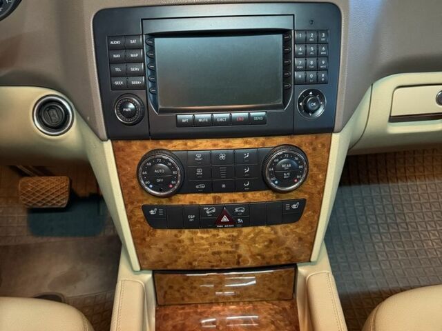 Червоний Мерседес МЛ 350, об'ємом двигуна 3.7 л та пробігом 175 тис. км за 11400 $, фото 14 на Automoto.ua