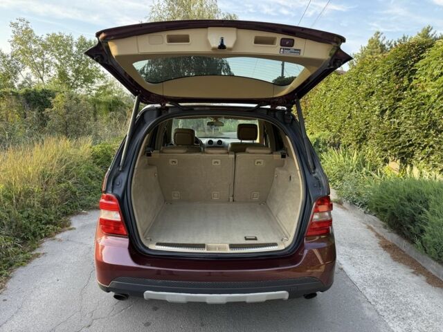 Червоний Мерседес МЛ 350, об'ємом двигуна 3.7 л та пробігом 175 тис. км за 11400 $, фото 10 на Automoto.ua