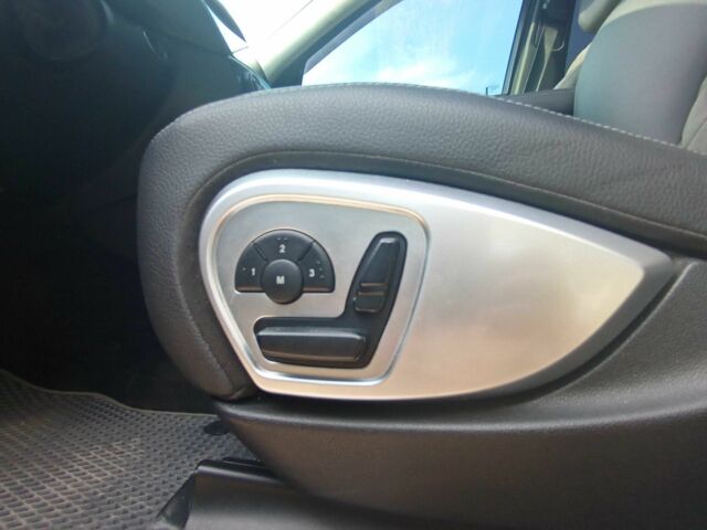 Серый Мерседес МЛ 350, объемом двигателя 3.5 л и пробегом 303 тыс. км за 8999 $, фото 23 на Automoto.ua