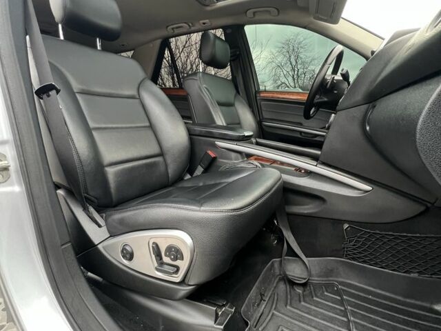 Серый Мерседес МЛ 350, объемом двигателя 3.5 л и пробегом 249 тыс. км за 9599 $, фото 15 на Automoto.ua