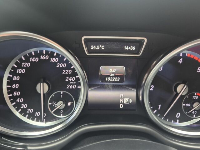 Серый Мерседес МЛ 350, объемом двигателя 3 л и пробегом 103 тыс. км за 735 $, фото 5 на Automoto.ua