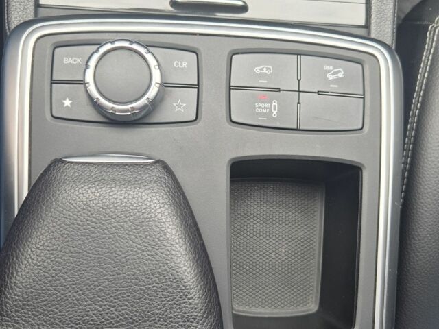 Серый Мерседес МЛ 350, объемом двигателя 3 л и пробегом 103 тыс. км за 735 $, фото 7 на Automoto.ua