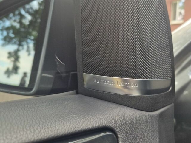 Серый Мерседес МЛ 350, объемом двигателя 3 л и пробегом 103 тыс. км за 735 $, фото 4 на Automoto.ua