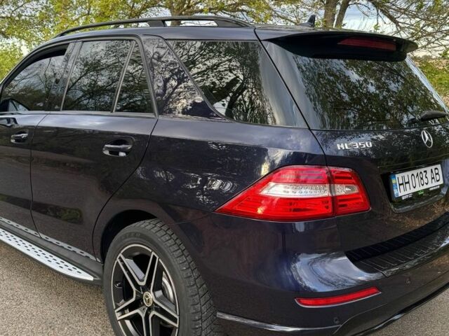 Синій Мерседес МЛ 350, об'ємом двигуна 3 л та пробігом 220 тис. км за 24200 $, фото 4 на Automoto.ua