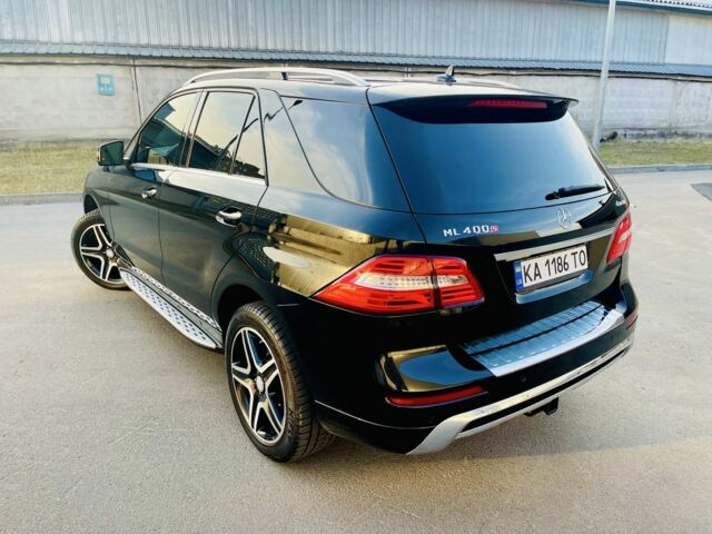Черный Мерседес МЛ 400, объемом двигателя 3 л и пробегом 157 тыс. км за 25300 $, фото 3 на Automoto.ua