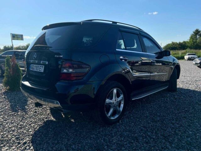 Чорний Мерседес МЛ 500, об'ємом двигуна 5.5 л та пробігом 200 тис. км за 8999 $, фото 4 на Automoto.ua