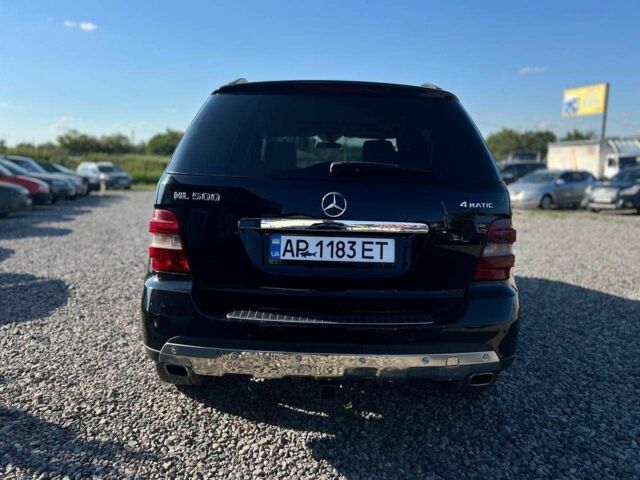 Чорний Мерседес МЛ 500, об'ємом двигуна 5.5 л та пробігом 200 тис. км за 8999 $, фото 3 на Automoto.ua