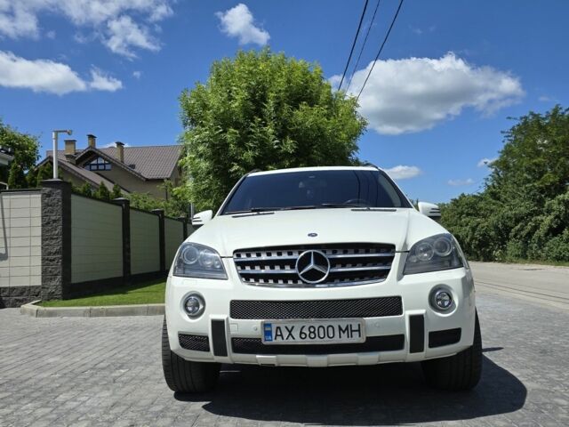 Білий Мерседес МЛ 550, об'ємом двигуна 5.5 л та пробігом 200 тис. км за 11500 $, фото 18 на Automoto.ua